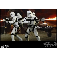 Hot Toys – MMS326 – Star Wars: The Force Awakens: First Order Flametrooper