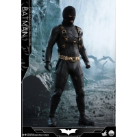 Hot Toys – QS009 – Batman Begins – Batman Collectible Figure 