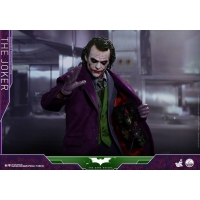 Hot Toys – QS010 – The Dark Knight–  The Joker Collectible