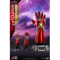 Hot Toys - LMS007 - Avengers: Endgame - Nano Gauntlet Life-Size Collectible 