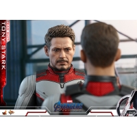 Hot Toys – MMS537 - Avengers: Endgame - 1/6th scale Tony Stark (Team Suit) Collectible Figure
