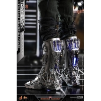 [Pre-Order] Hot Toys - MMS582 - Iron Man - 1/6th scale Tony Stark (Mech Test Version) Collectible Figure (Deluxe Version)
