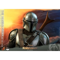 [Pre-Order] Hot Toys -  QS016 - Star Wars™ The Mandalorian™ - 1/4th scale The Mandalorian & The Child Collectible Set