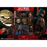 Hot Toys - MMS641 - The Batman - 1/6th scale Batman and Bat-Signal Collectible Set
