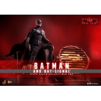 Hot Toys - MMS641 - The Batman - 1/6th scale Batman and Bat-Signal Collectible Set