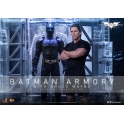 [Pre-Order] Hot Toys - MMS702 - The Dark Knight Rises - 1/6th scale Batman Armory with Bruce Wayne Collectible Set